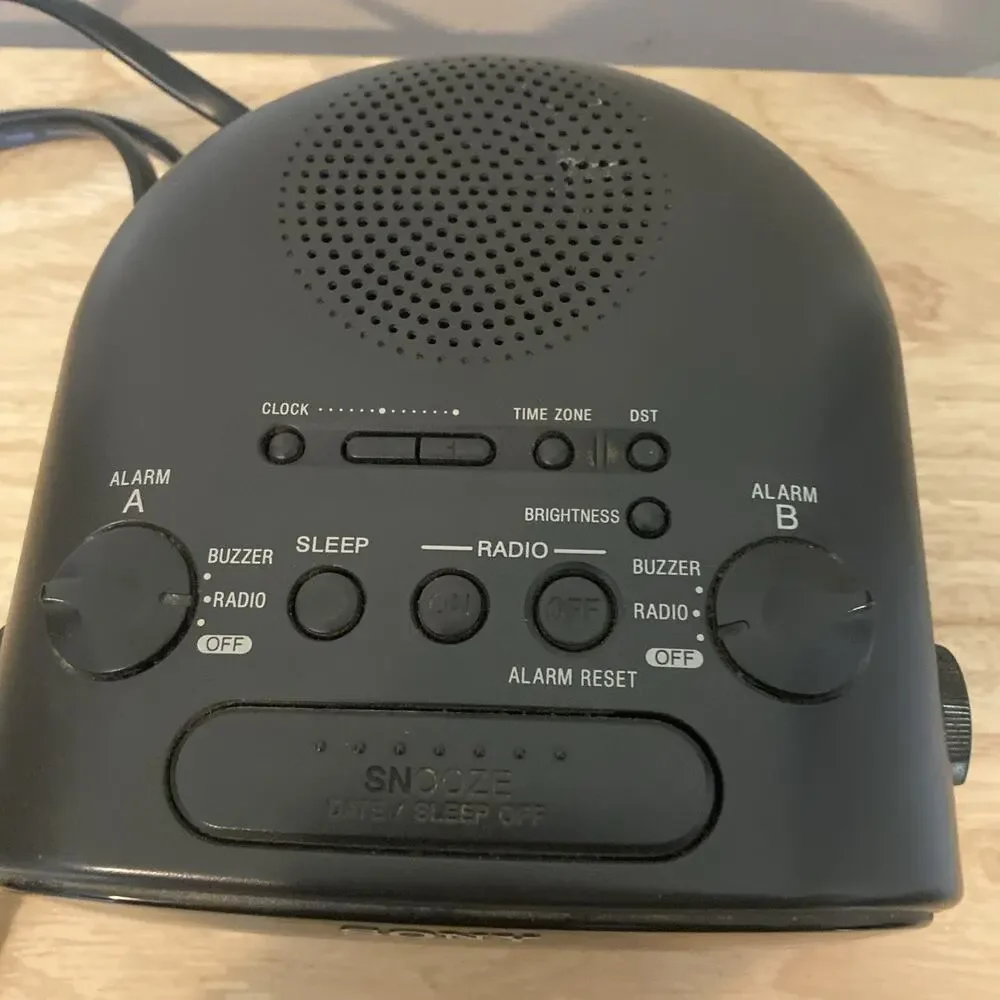 Sony Dream Machine Clock Radio ICF-C318. Tested And Working